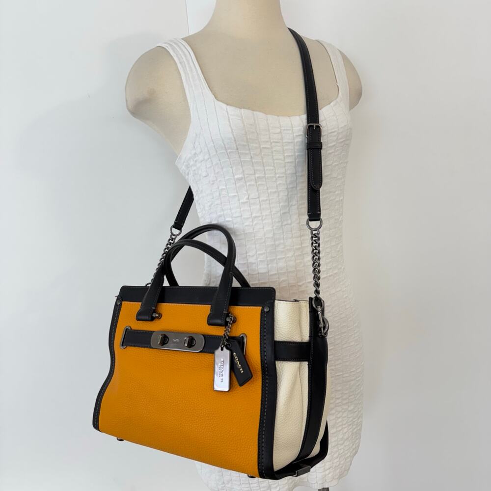 Coach Swagger with Chain in Pebble Leather Orange/Black/White 36995 NWT - Picture 2 of 16